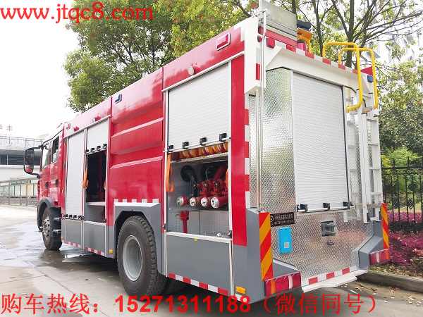 重汽豪沃干粉水泡沫聯(lián)用消防車(chē)罐體總?cè)莘e:7立方米,水罐容積:3立方米,水罐尺寸(mm):860×2350×1450,泡沫液罐容積:2立方米,泡沫液罐尺寸(mm):585×2350×1450,干粉罐容積:2.0立方米,